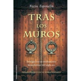 Tras los muros