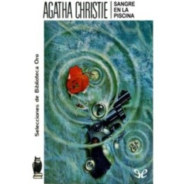 Sangre en la piscina