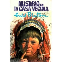 Misterio en la casa vecina