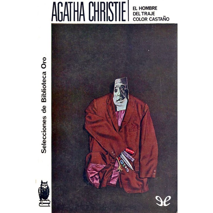 El hombre del traje color castaño