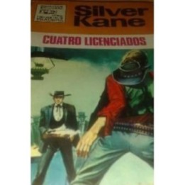 Cuatro licenciados